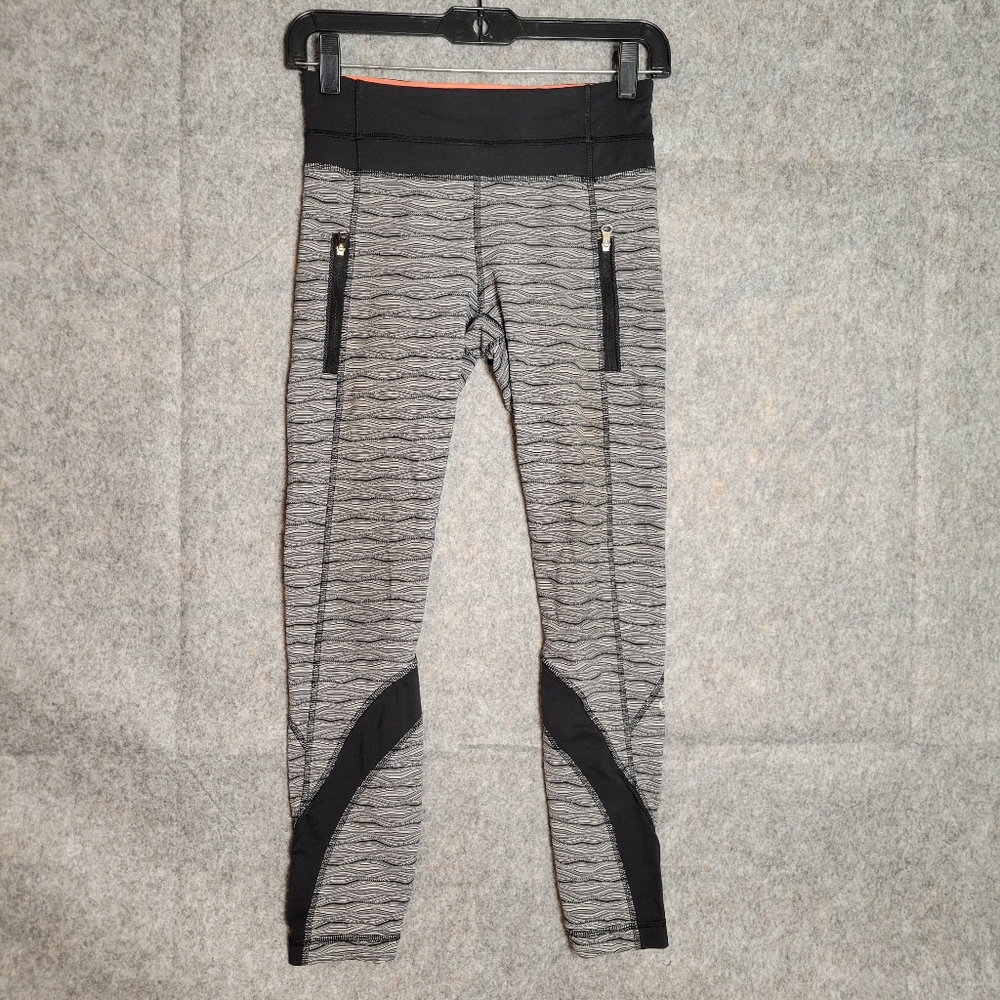 Lululemon Inspire II Tight Legging Textured Wave Black Silver Sz 4 Luxtreme Run